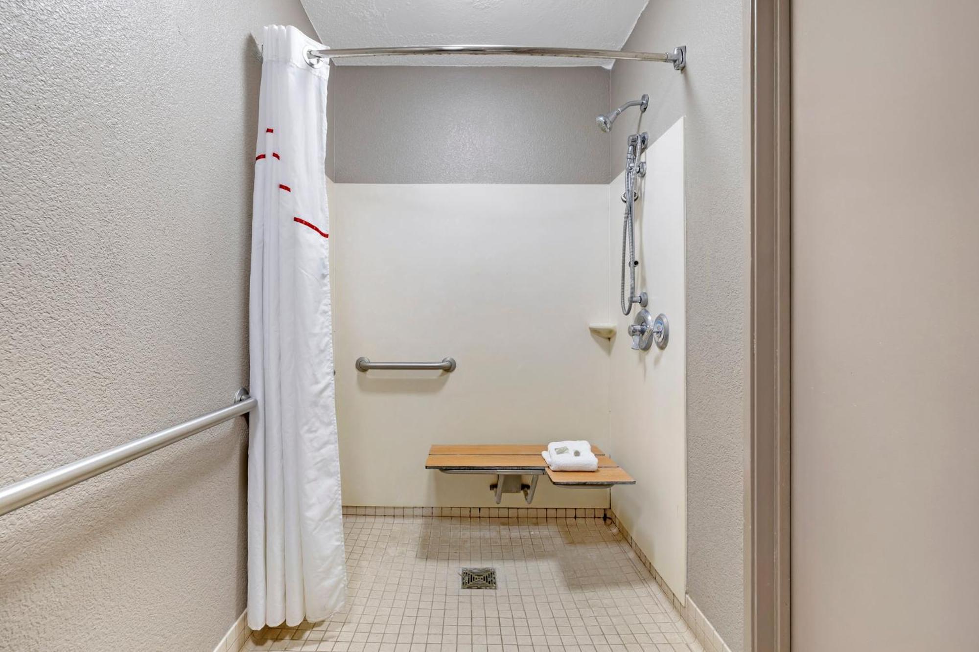 Red Roof Inn Parsippany Bagian luar foto