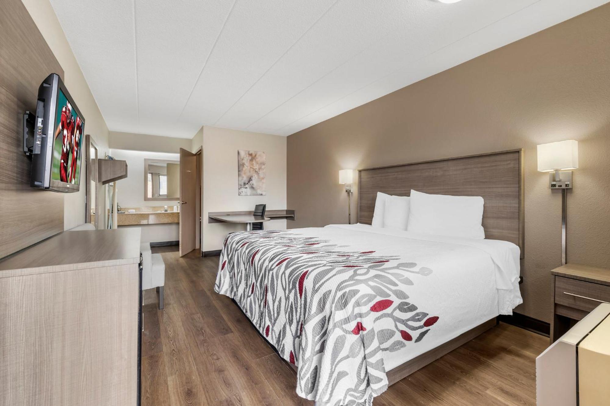 Red Roof Inn Parsippany Bagian luar foto