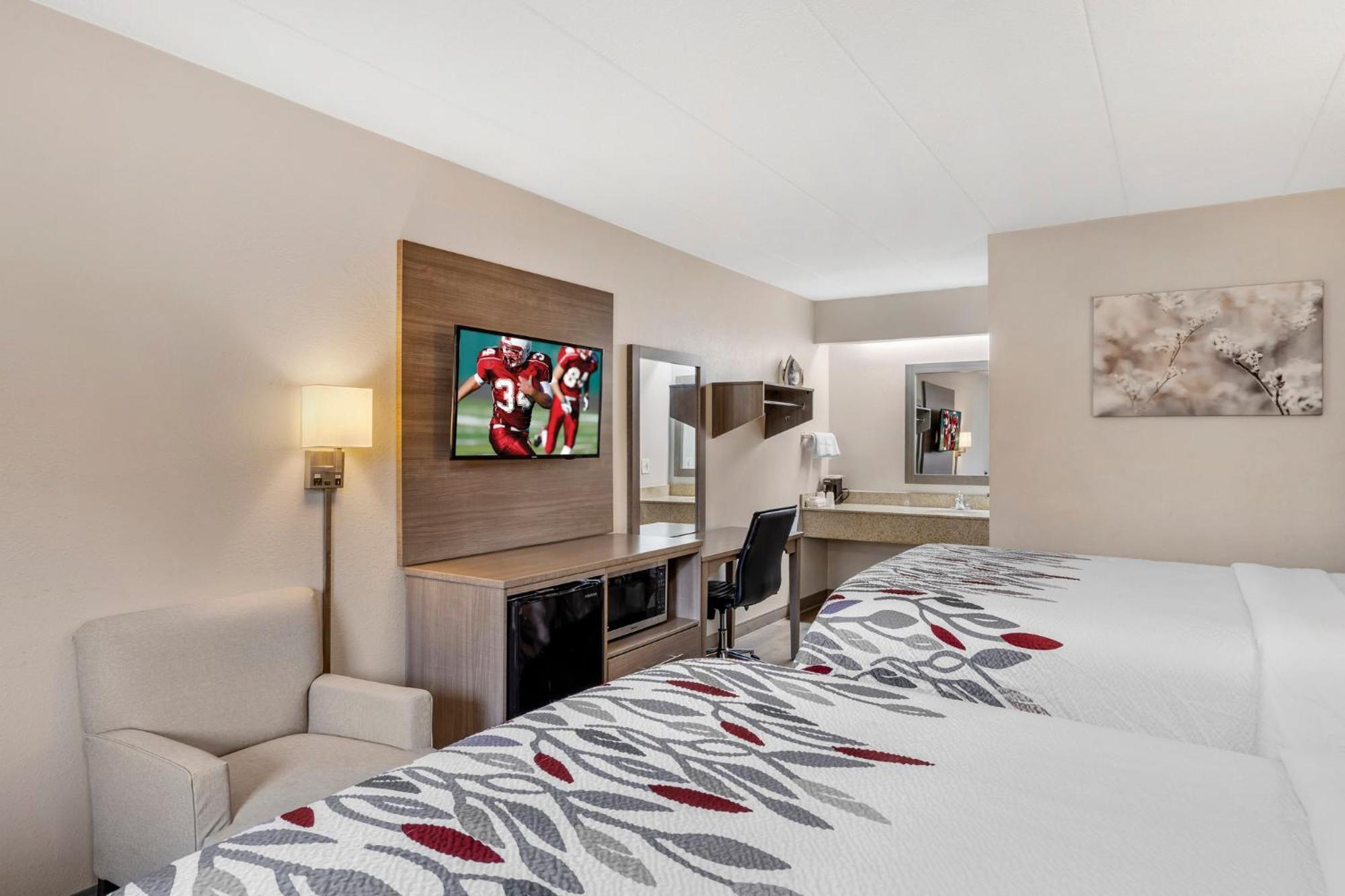 Red Roof Inn Parsippany Bagian luar foto