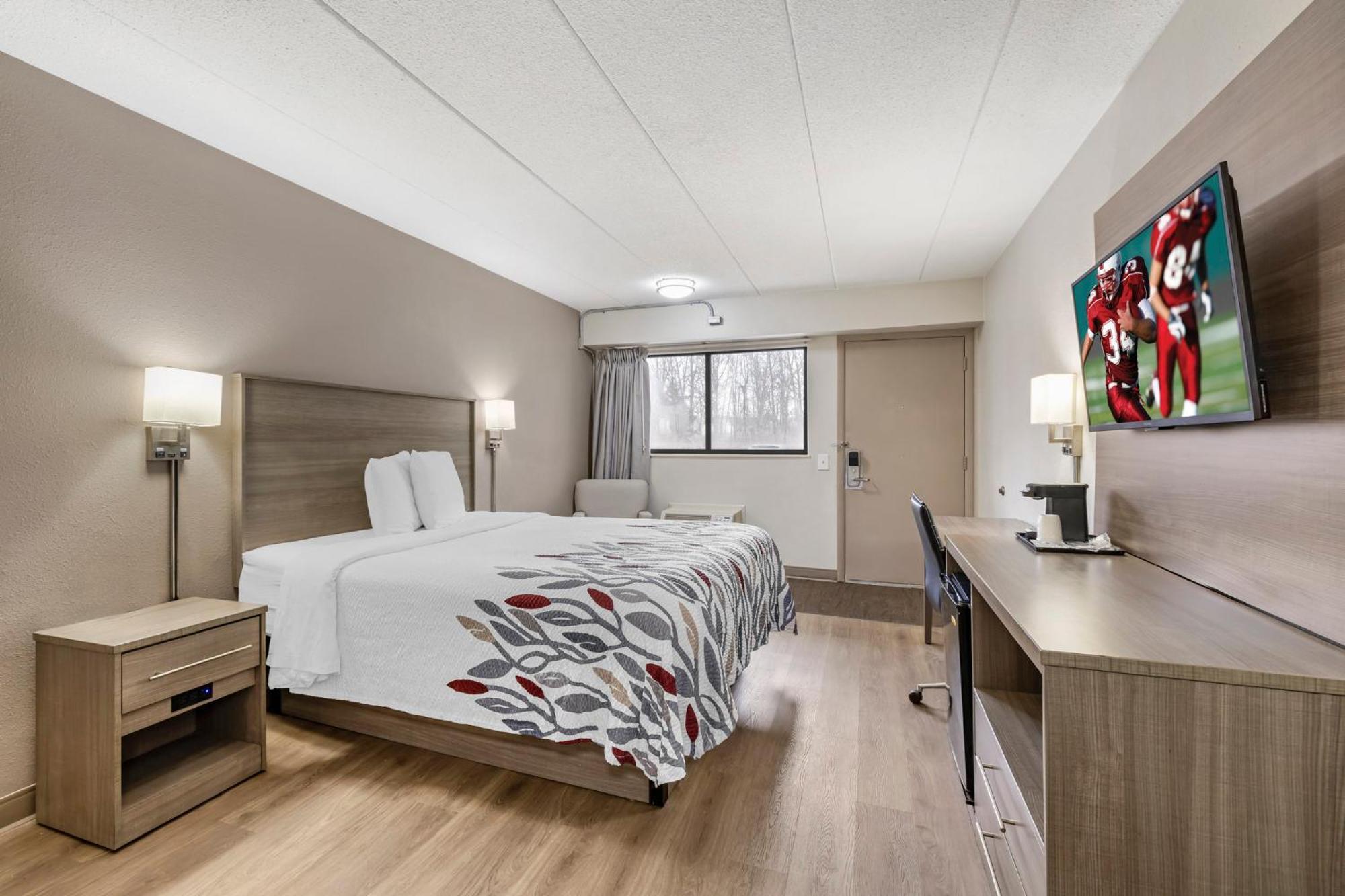Red Roof Inn Parsippany Bagian luar foto