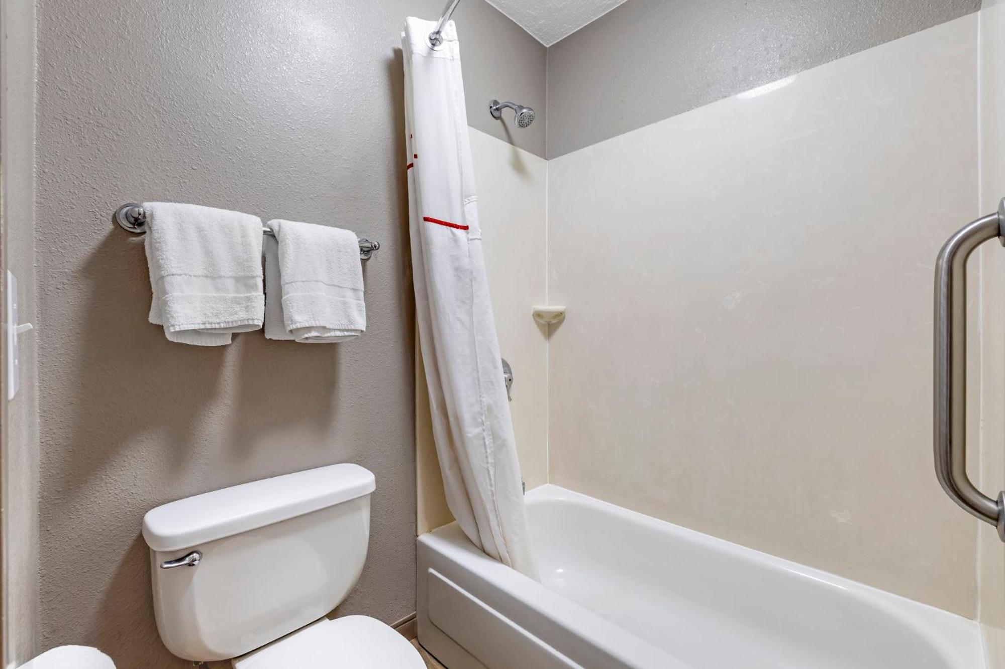 Red Roof Inn Parsippany Bagian luar foto